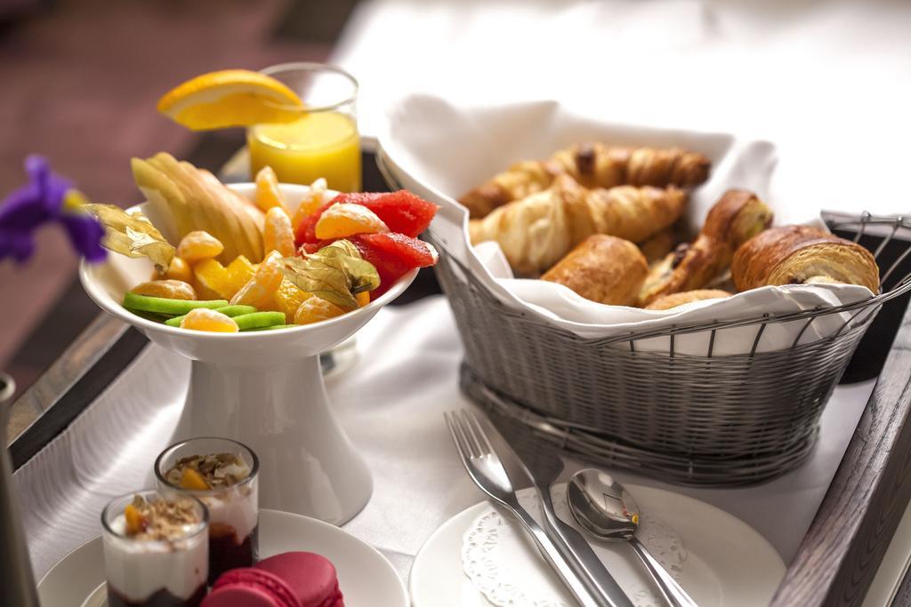 Epoque Hotel - Relais & Chateaux Bukarest Kültér fotó