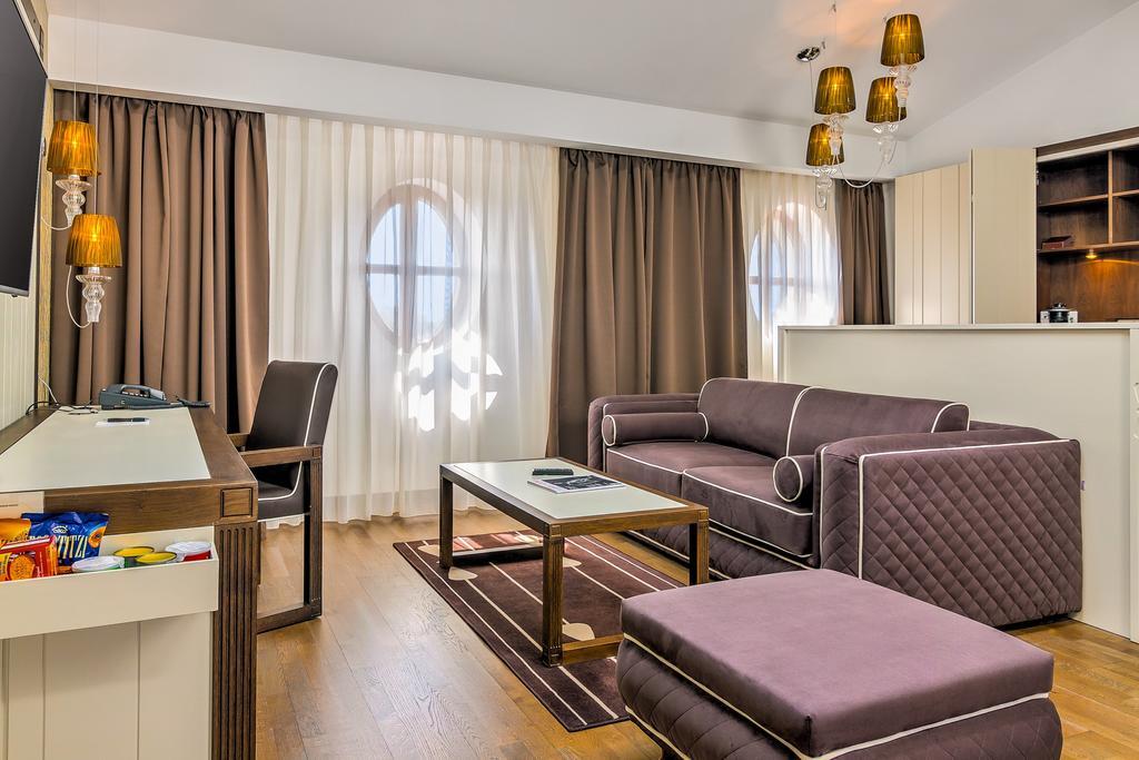 Epoque Hotel - Relais & Chateaux Bukarest Kültér fotó